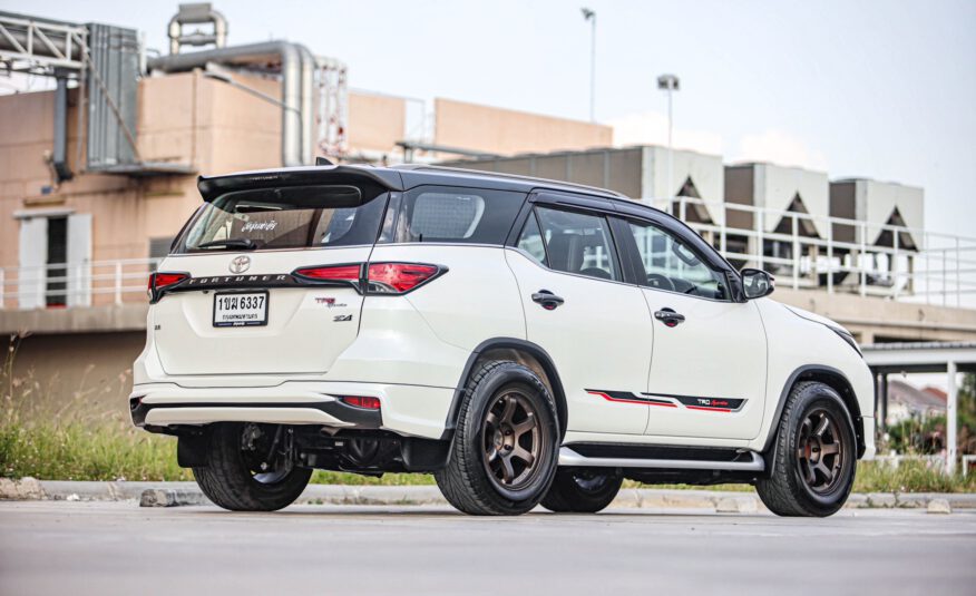 FORTUNER 2.4V AT PF-รถบ้านมือสอง