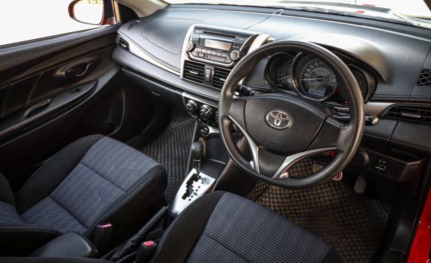 Toyota Vios E PF-รถบ้านมือสอง