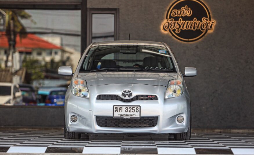 Toyota Yaris 1.5 PF-รถบ้านมือสอง