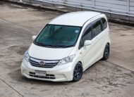 Honda Freed SE PF-รถบ้านมือสอง