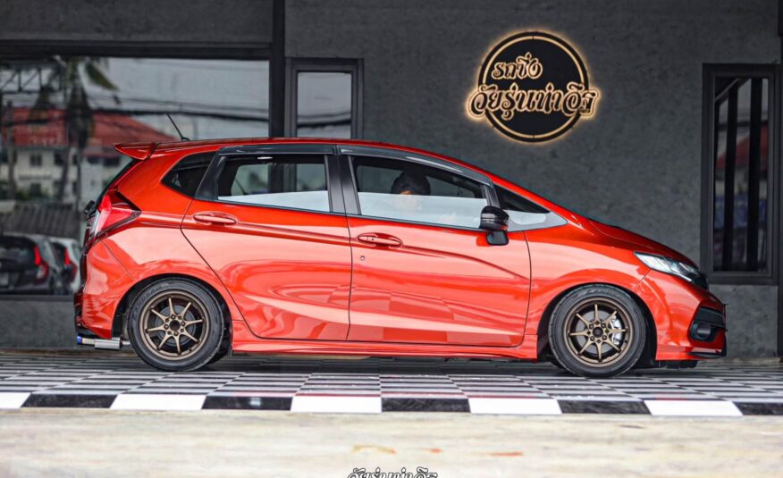 Honda Jazz GK AT RS PF-รถบ้านมือสอง