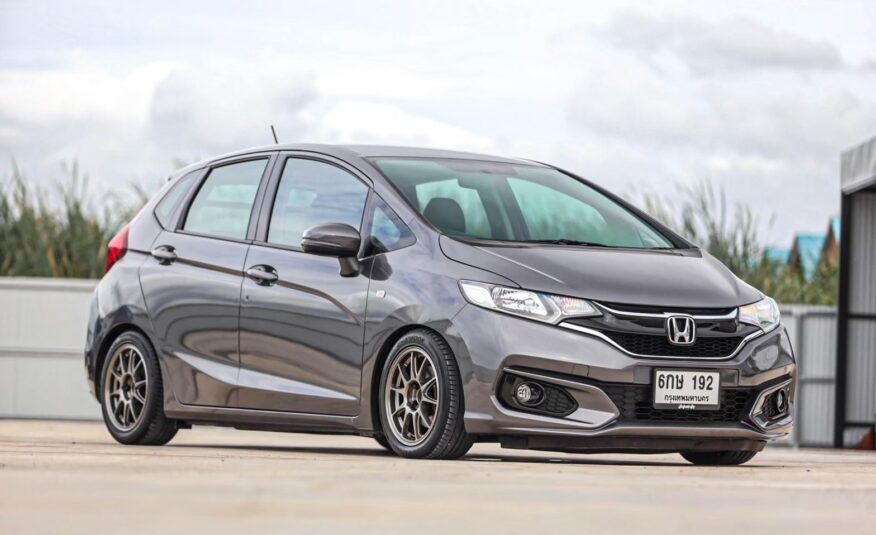 Honda Jazz Gk MT PF-รถบ้านมือสอง