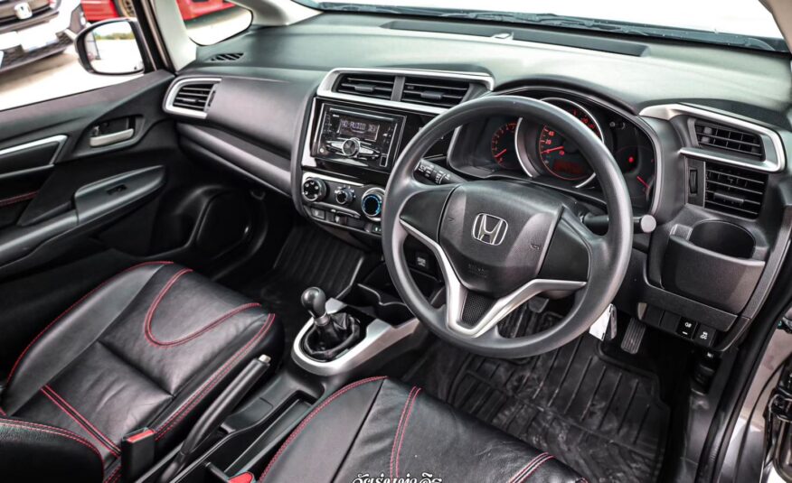 Honda Jazz Gk MT PF-รถบ้านมือสอง