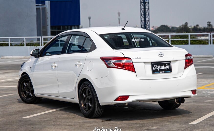 Toyot Vios J PF-รถบ้านมือสอง