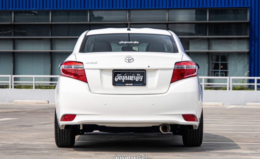 Toyot Vios J PF-รถบ้านมือสอง