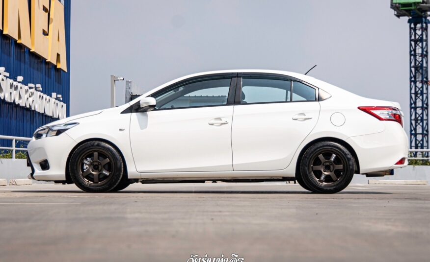 Toyot Vios J PF-รถบ้านมือสอง