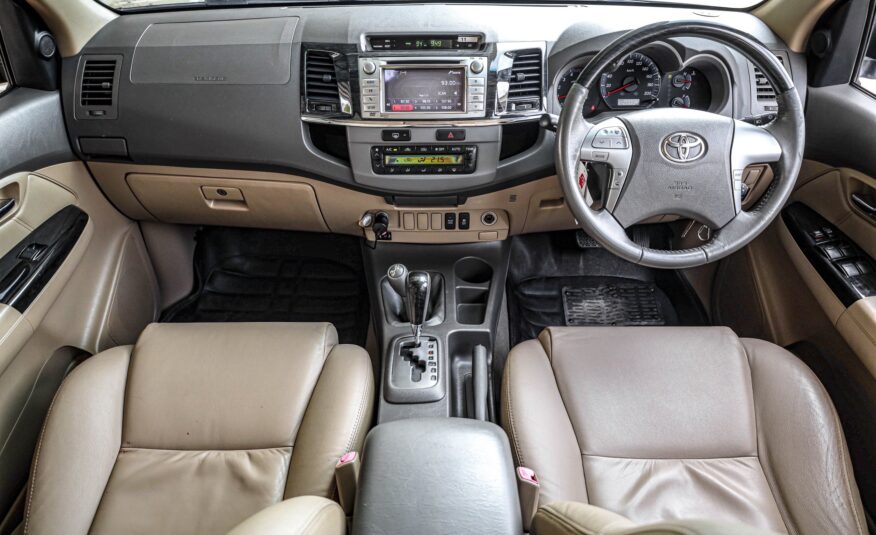 Toyota Fortuner 3.0 PF-รถบ้านมือสอง