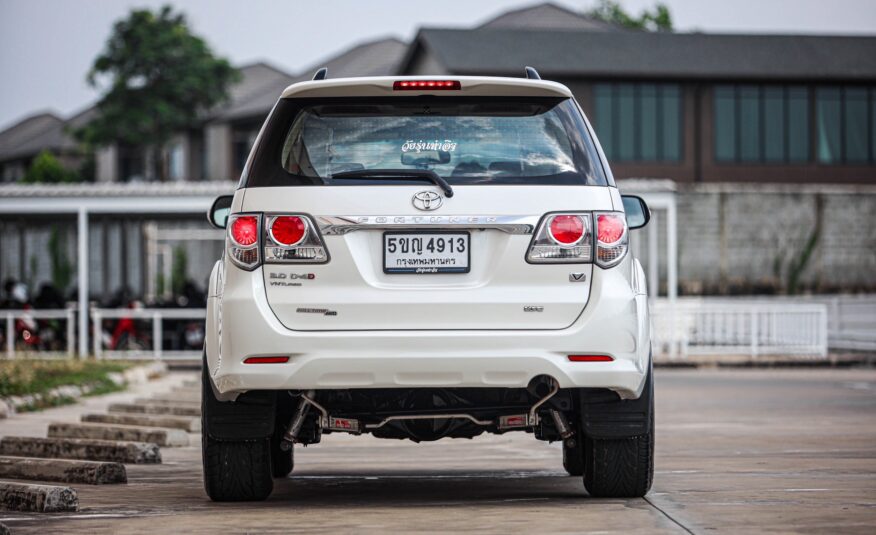 Toyota Fortuner 3.0 PF-รถบ้านมือสอง