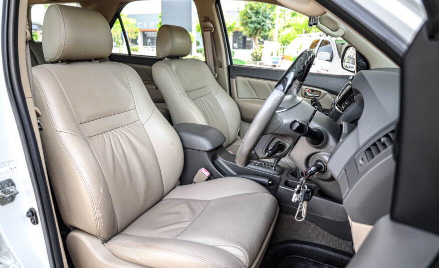 Toyota Fortuner 3.0 PF-รถบ้านมือสอง