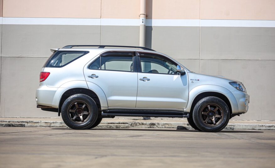 Toyota Fortuner 3.0 V AT 4wd PF-รถบ้านมือสอง