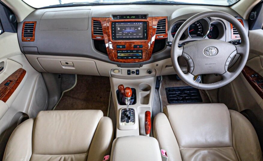 Toyota Fortuner 3.0 V AT 4wd PF-รถบ้านมือสอง