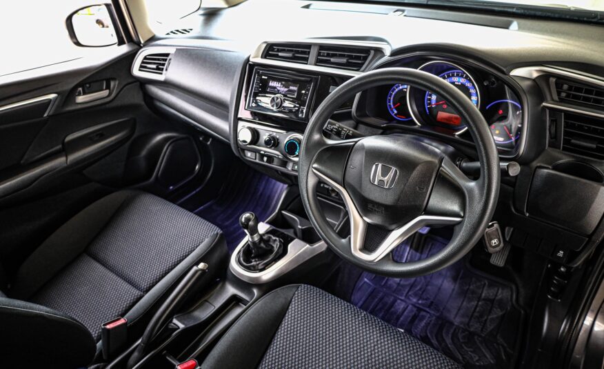 Honda Jazz GK MT PF-รถบ้านมือสอง