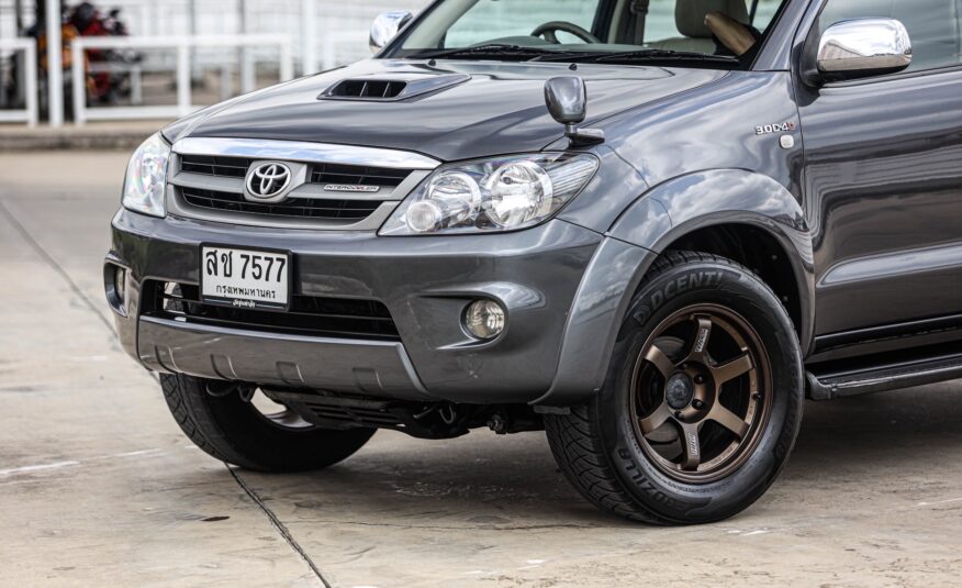 Toyota Fortuner 3.0 V AT 4wd PF-รถบ้านมือสอง