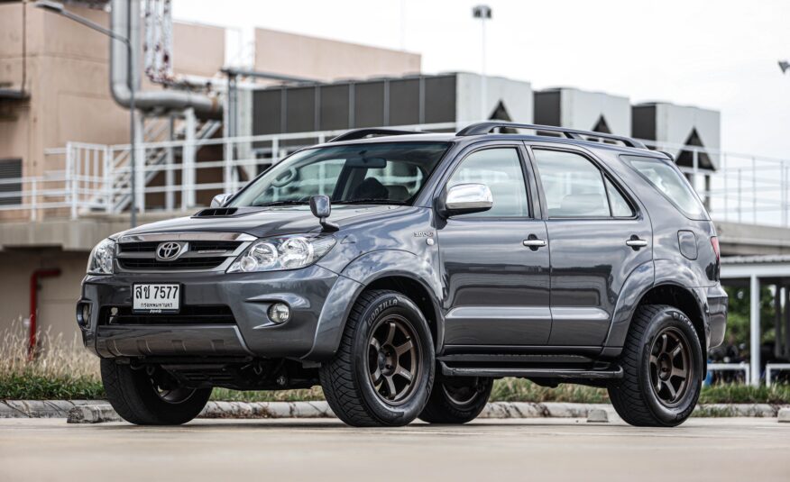 Toyota Fortuner 3.0 V AT 4wd PF-รถบ้านมือสอง