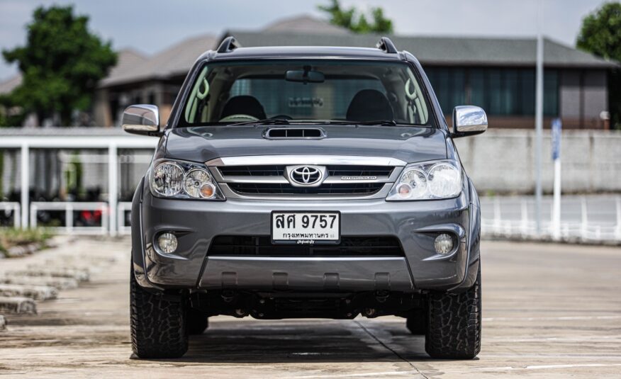 Toyota Fortuner 3.0 V AT 4wd PF-รถบ้านมือสอง