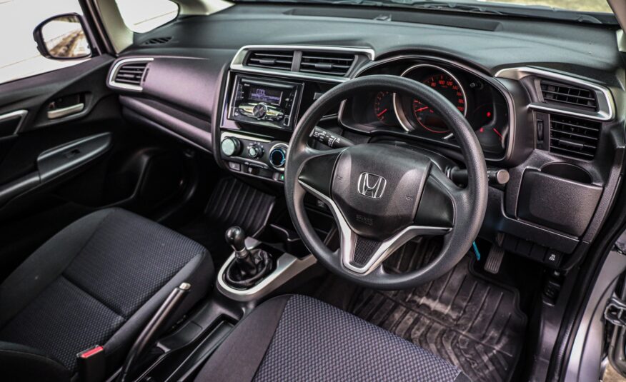 Honda Jazz GK MT PF-รถบ้านมือสอง