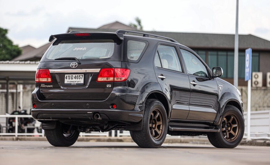 Toyota Fortuner 3.0 V AT 4wd PF-รถบ้านมือสอง