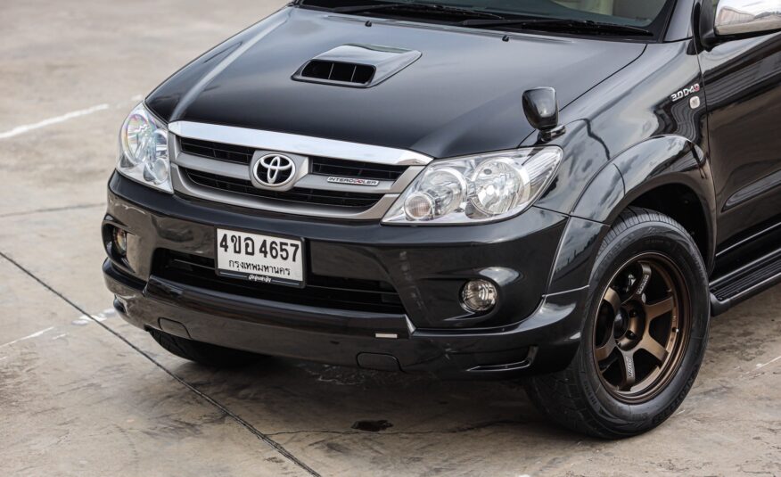 Toyota Fortuner 3.0 V AT 4wd PF-รถบ้านมือสอง