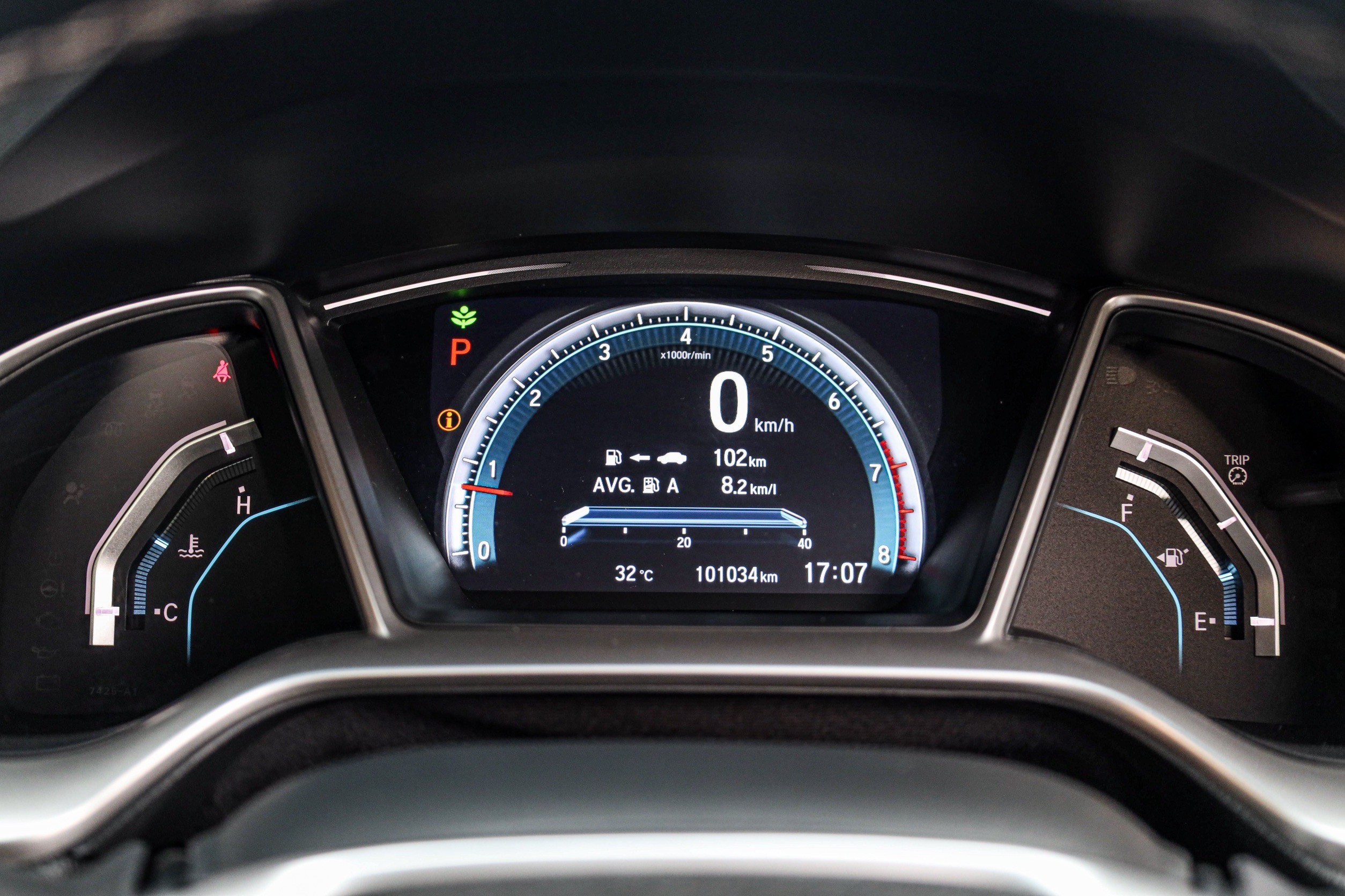Honda Civic FC 1.8 EL PF-รถบ้านมือสอง