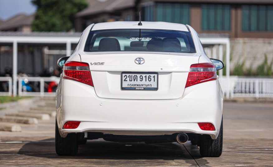 Toyota Vios J PF-รถบ้านมือสอง