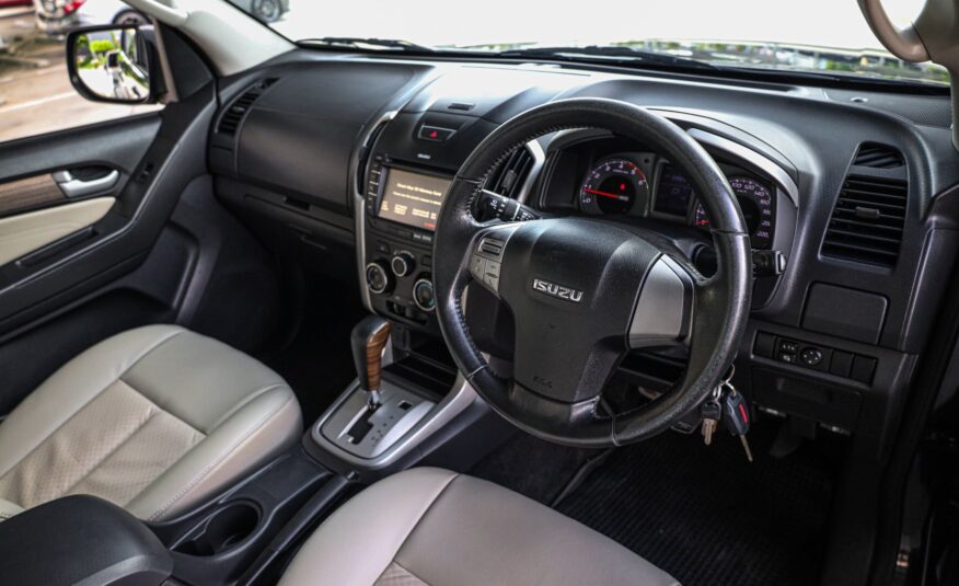 ISUZU MU-X 2.5 PF-รถบ้านมือสอง