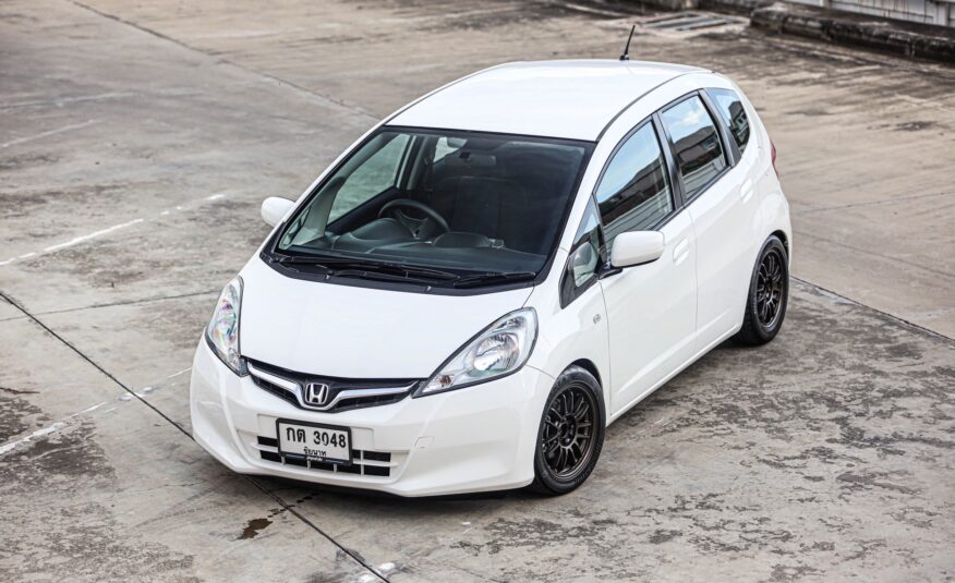 Honda Jazz GE S PF-รถบ้านมือสอง