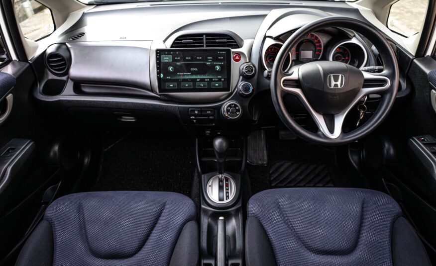 Honda Jazz GE S PF-รถบ้านมือสอง