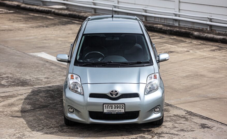 Toyota Yaris 1.5 PF-รถบ้านมือสอง