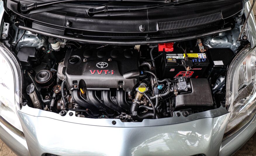 Toyota Yaris 1.5 PF-รถบ้านมือสอง