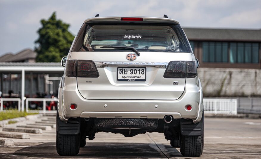 Toyota Fortuner 3.0 V AT 4wd PF-รถบ้านมือสอง