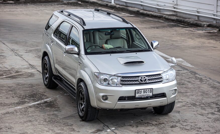 Toyota Fortuner 3.0 V AT 4wd PF-รถบ้านมือสอง