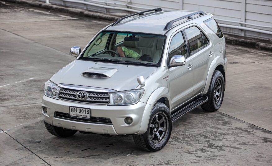 Toyota Fortuner 3.0 V AT 4wd PF-รถบ้านมือสอง