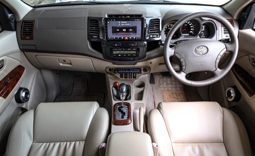 Toyota Fortuner 3.0 V AT 4wd PF-รถบ้านมือสอง