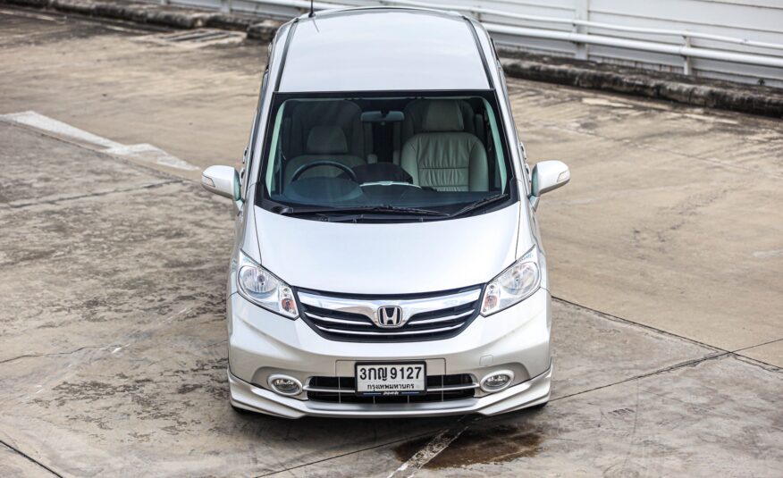 Honda Freed E PF-รถบ้านมือสอง