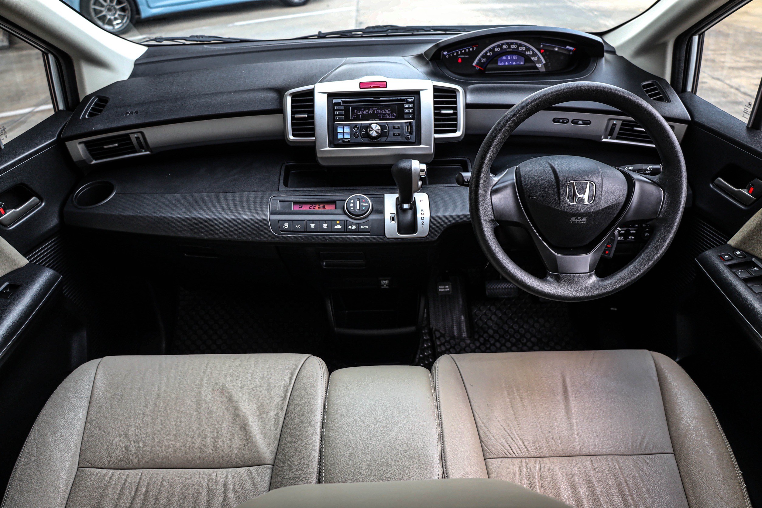Honda Freed E PF-รถบ้านมือสอง