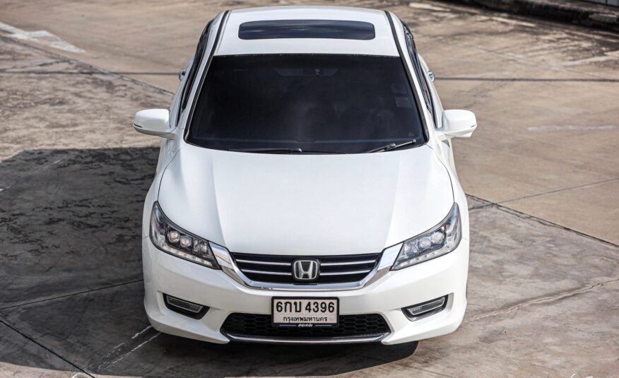 Honda Accord 2.4 Tach PF-รถบ้านมือสอง