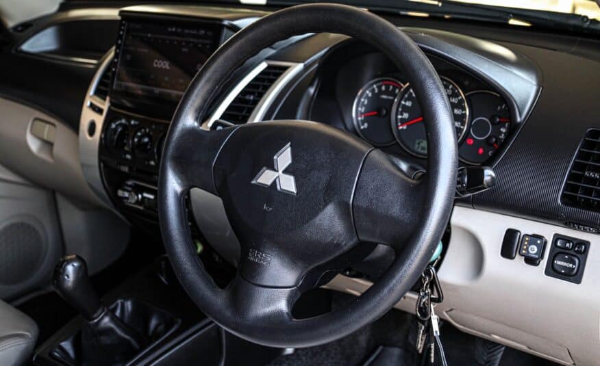 Mitsubishi Pajero Sport 2.4 GLS MT PF-รถบ้านมือสอง