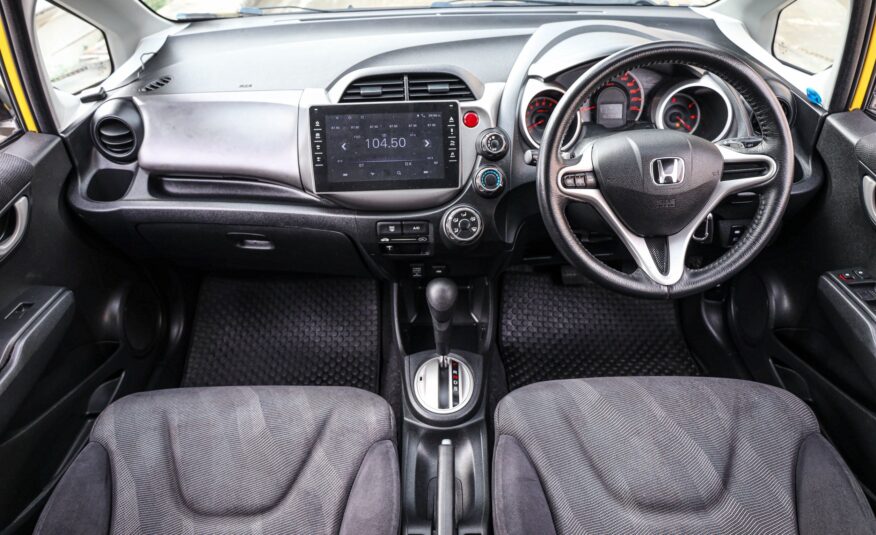 Honda Jazz GE SV PF-รถบ้านมือสอง