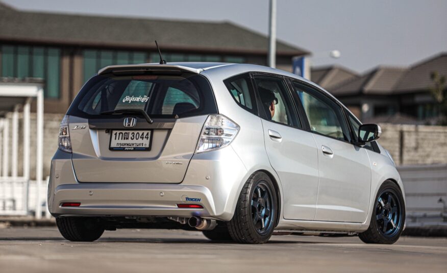 Honda Jazz GE V PF-รถบ้านมือสอง