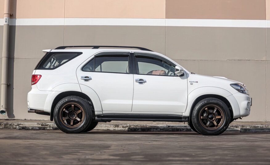 Toyota Fortuner 3.0 V AT 4wd PF-รถบ้านมือสอง