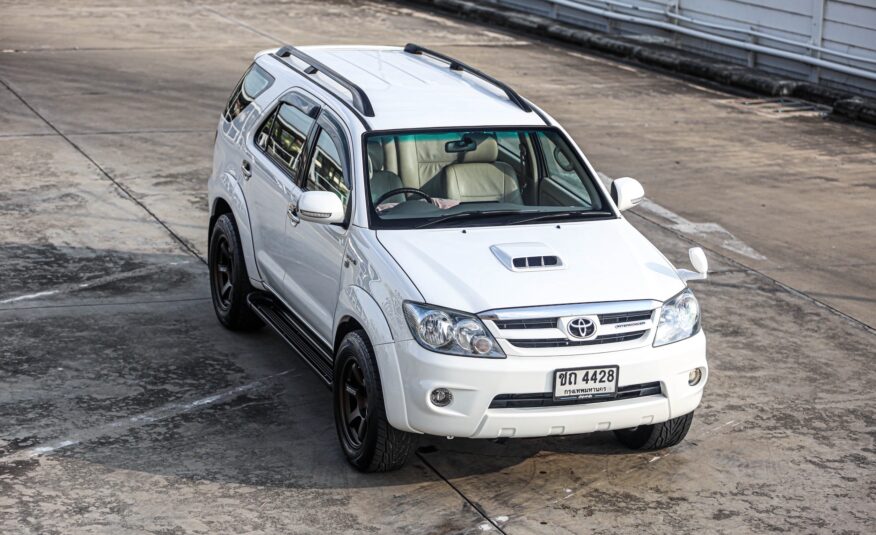 Toyota Fortuner 3.0 V AT 4wd PF-รถบ้านมือสอง