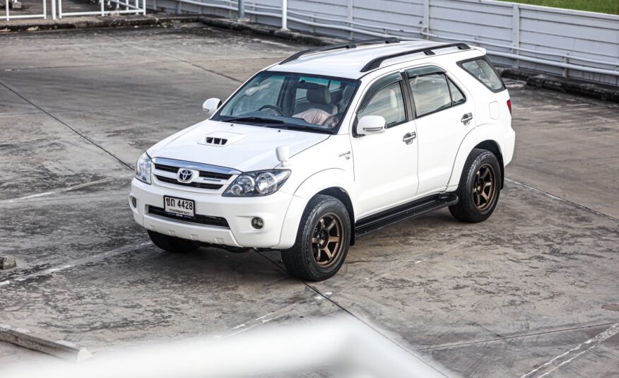 Toyota Fortuner 3.0 V AT 4wd PF-รถบ้านมือสอง