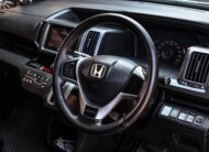 Honda Stepwagon Spada 2.0 PF-รถบ้านมือสอง