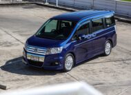 Honda Stepwagon Spada 2.0 PF-รถบ้านมือสอง