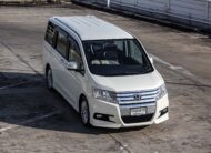 Honda Stepwagon Spada 2.0 PF-รถบ้านมือสอง