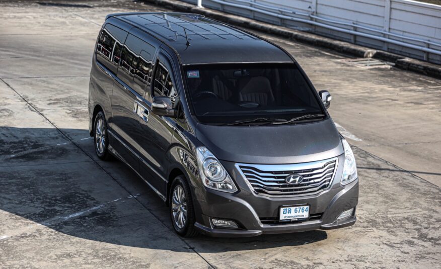 Hyundai H-1 PF-รถบ้านมือสอง