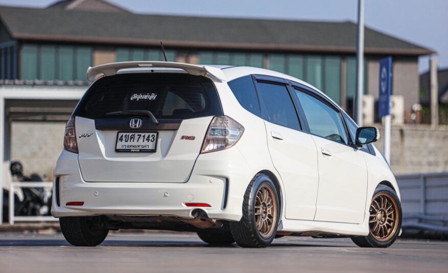 Honda Jazz GE S PF-รถบ้านมือสอง