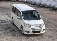 Honda Stepwagon Spada 2.0 PF-รถบ้านมือสอง