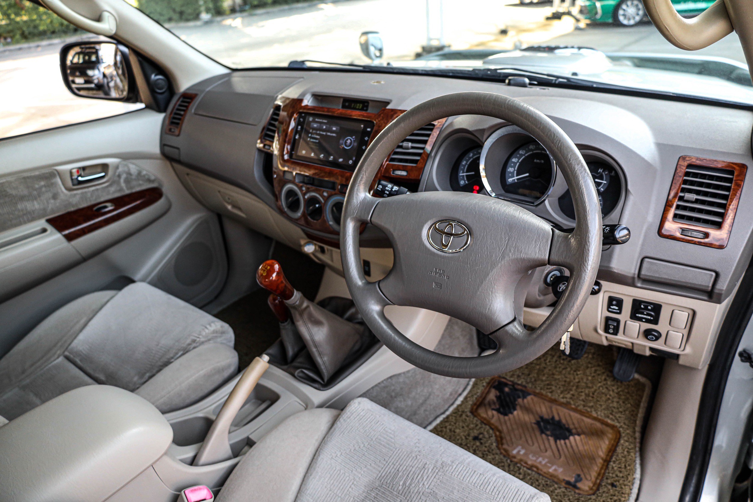 Toyota Fortuner 3.0 G MT 4wd PF-รถบ้านมือสอง