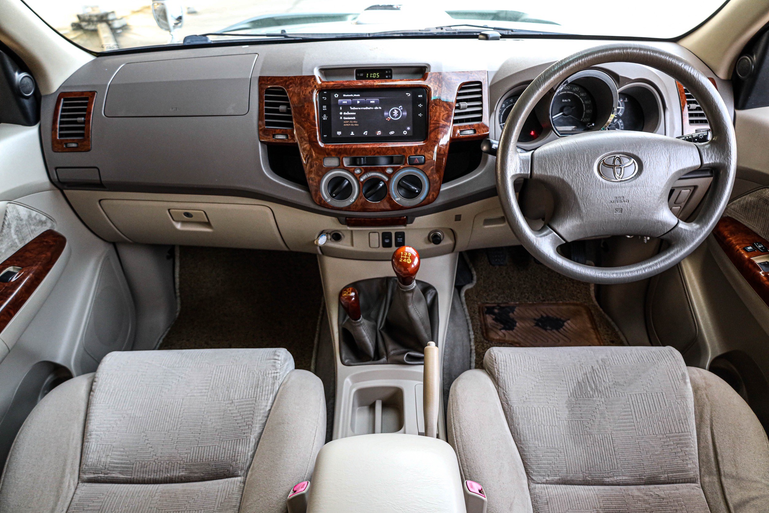 Toyota Fortuner 3.0 G MT 4wd PF-รถบ้านมือสอง